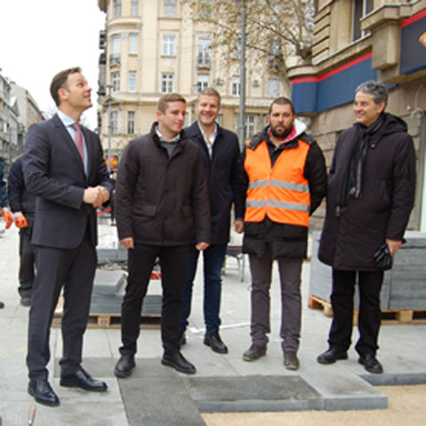 Нови изглед платоа испред Цркве Светог Марка крајем јануара