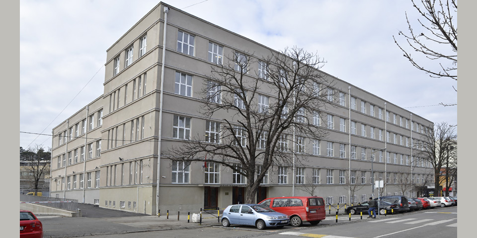 Завршена реконструкција Пете београдске гимназије - ђаци у клупама првог фебруара