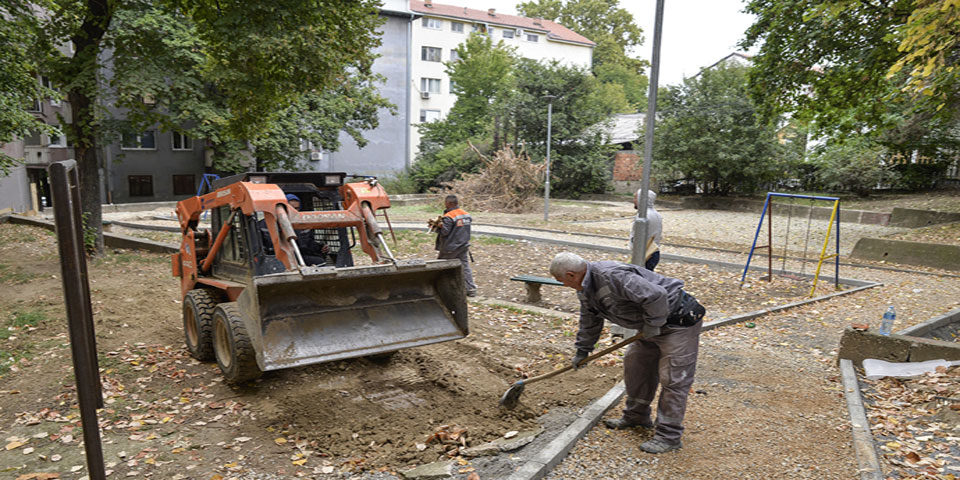 Уређење међублоковских простора на територији општине